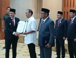 Wakil Gubernur Aceh Serahkan SK PLT Sekda Aceh Serta Lantik 47 ASN Tenaga Fungsional