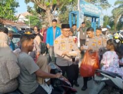 Indahnya Berbagi di Bulan Ramadhan 1446 H, Polres Aceh Timur dan Bhayangkari Bagikan Takjil Untuk Warga