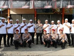 Kapolres Pidie Jaya dan Satresnarkoba Berbagi Takjil, Wujud Kepedulian di Bulan Ramadhan