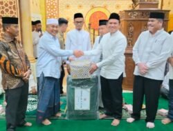 Safari Ramadhan di Kota Subulussalam, Wagub Aceh Serahkan uang 98 Juta Untuk Mesjid dan Fakir Miskin dan Anak Yatim