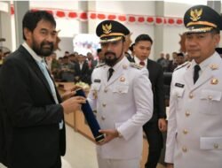 Iskandar Usman Al Farlaky dan T. Zainal Abidin Resmi Dilantik Gubernur Sebagai Bupati Aceh Timur Priode 2025-2030