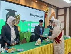 Dekan FTIK IAIN Langsa Kukuhkan 80 Guru Profesional