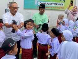 SD 2 Muhammadiyah Langsa Ajak Siswa/i Baru Pawai Keliling Naik Becak