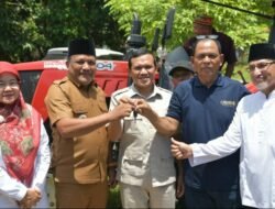 Distribusi Alsintan di Aceh: Wagub Fadhlullah Tekankan Pengawasan dan Koperasi Petani