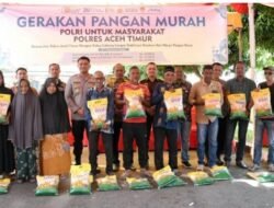Polres Aceh Timur dan Perum Bulog Kantor Cabang Langsa Stabilkan Harga Beras Melalui Gerakan Pangan Murah.
