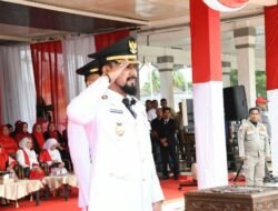 Bupati Aceh Timur Iskandar Usman Al-Farlaky Pimpin Upacara HUT RI Ke-80