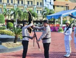 Brigjen Marzuki Ali Basyah dan Irjen Achmad Kartiko Serah Terima Bendera Pataka Machdum Sakti