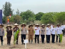 Dukung Program Ketahanan Pangan Nasional, Karutan Jantho Mengikuti Kegiatan Penanaman Pohon Kelapa Secara Serentak