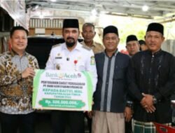 Bupati Aceh Timur Terima Zakat Perusahaan dan CSR Dari Bank Aceh