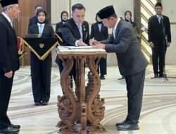 Prof Dr.Ir Hamdani, MT Resmi Dilantik Sebagai Rektor Universitas Samudra (UNSAM)