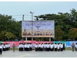 Fhoto Wakil Bupati “Dihilangkan” dari Spanduk Hari Santri Nasional Warga Aceh Timur Soroti Etika Pemerintahan