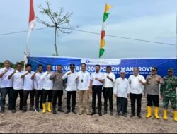 Wakil Bupati Aceh Timur  Bersama Kepala Bank BI Lhokseumawe Tanam 1000 Pohon Mangrove.