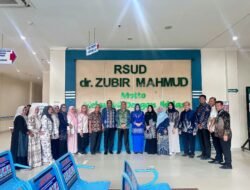 Ketua PD BKMT Aceh Timur Ny Erni Handayani Terima Tim Dokter Visitasi Pengampuan Layanan Stroke RSUD dr. Zainoel Abidin Banda Aceh.