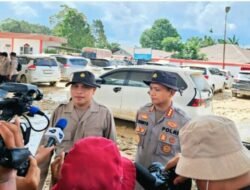 Kapolres Aceh Tamiang Bantah Isu Mayat Terdampak Banjir Cek Kenderaan Didalam Mobil