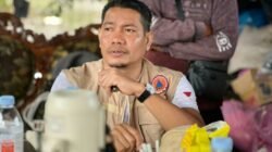 Wakil Bupati Aceh Timur Tak Kenal Lelah Masih Terus Berjuang di Lapangan Pastikan Bantuan Bencana Banjir dan Longsor Sampai ke Masyarakat