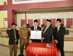 Wakil Bupati Aceh Timur Tutup Rapat Paripurna III dengan Harapan Cepatnya Penetapan APBK 2026