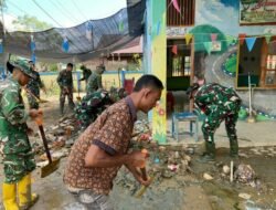 TNI Hadir Pulihkan Negeri, Kodim 0104/Aceh Timur dan Yonif TP 853 Gelar Karya Bakti Pasca Banjir