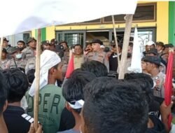 Kapolres Aceh Tamiang Pimpin Langsung Pengamanan Unjuk Rasa dan Aksi Damai Oleh Masyarakat