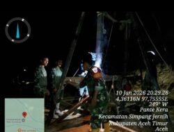 Kejar Target Pemulihan, TNI Laksanakan Pekerjaan Malam Pembangunan Jembatan Gantung di Simpang Jernih