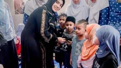 Ny Erni Handayani, T. Zainal Abidin, S.Keb Hadiri Sekaligus Buka Acara Resmi Kegiatan Penguatan Karakter & Ketangguhan Anak TK/PAUD Melalui Roadshow Berkisah