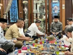 Mendagri Bukber di Rumah Wabup Aceh Timur, Suasana Hangat di Penghujung Ramadhan.