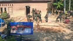 Tanpa Jeda, Satgas TMMD Kebut Galian Pondasi Rumah Ibu Cut Farida di Hari Pembukaan