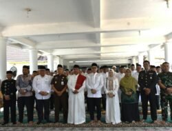 Walikota Langsa Jeffry Sentana Peusijuk 205 Jamaah Calon Haji Tahun 2026
