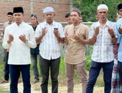 Mengiringi Kepergian Sang Pengabdi, Wakil Bupati Aceh Timur Lepas Syahrul Bin Syamaun Dengan Haru.