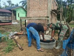 Kodim 0104/Atim : Wujud Nyata Kemanunggalan, Satgas TMMD dan Warga Alue Canang Bahu-Membahu Bangun MCK