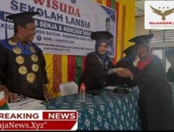 53 Peserta Sekolah Lansia di Kab.Aceh Timur Diwisuda