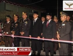 Dandim 0104/Atim Ikuti Taptu Pawai Obor dan Apel Kehormatan Renungan Suci Sambut HUT Kemerdekaan RI Ke-81  