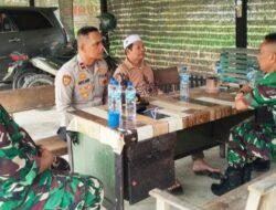 Sinergi TNI-Polri, Kapolsek Idi Tunong bersama Danramil Sambangi Warga Perkuat Sinergi